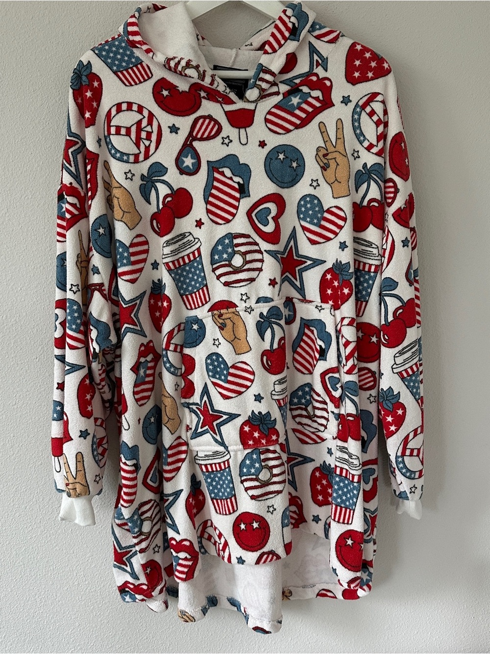 THROWZY Americana Summer Towel Blanket Poncho NEW Lake Beach